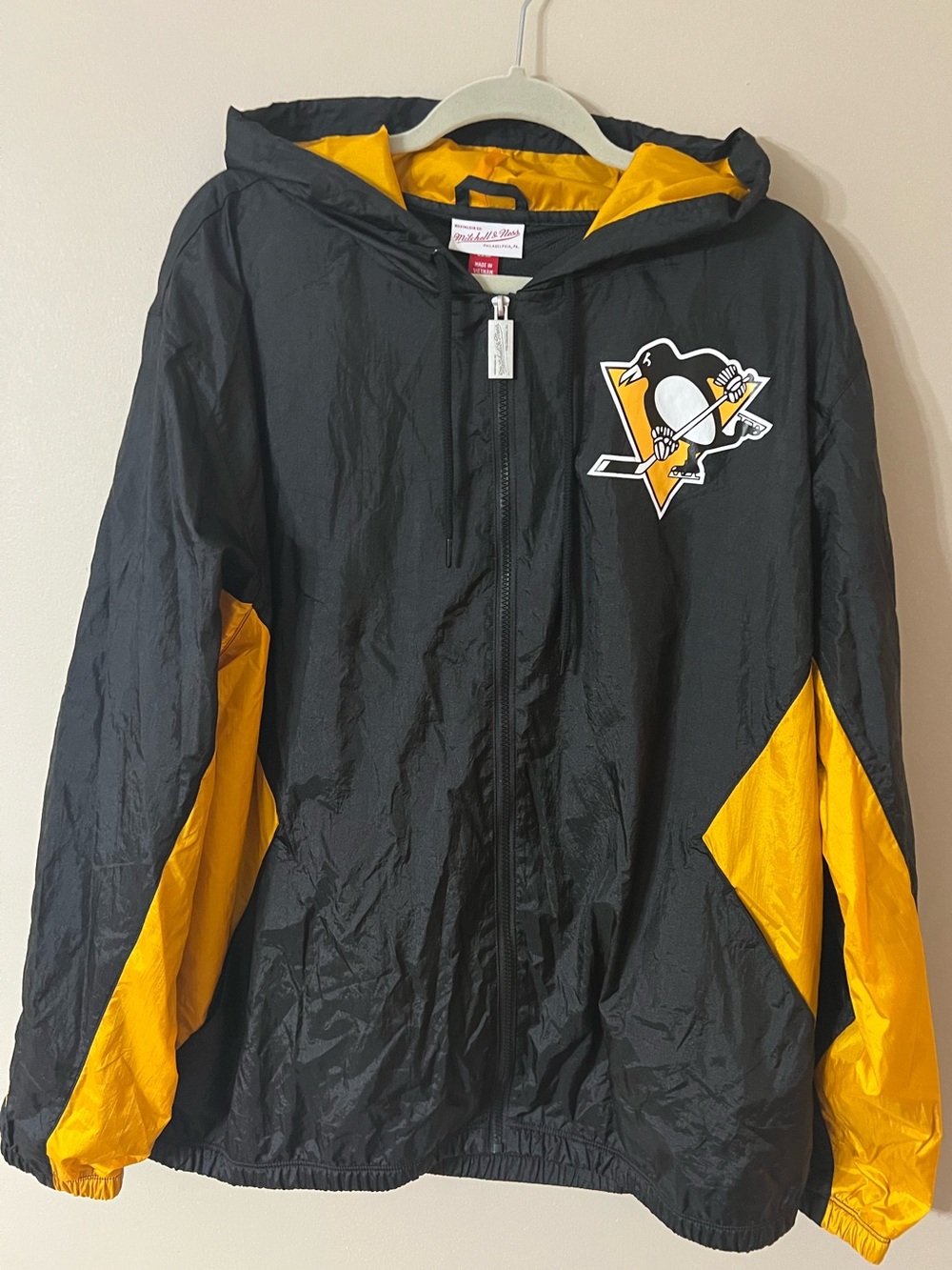Pittsburgh Penguins Black Playmaker Full-Zip Windbreaker Jacket
